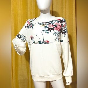Brand new Sweater with flowers